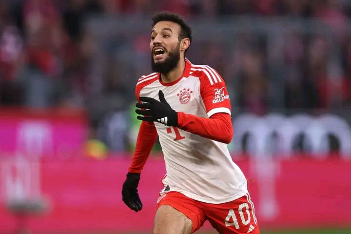 Manchester United Eye Noussair Mazraoui as Wan-Bissaka’s Replacement