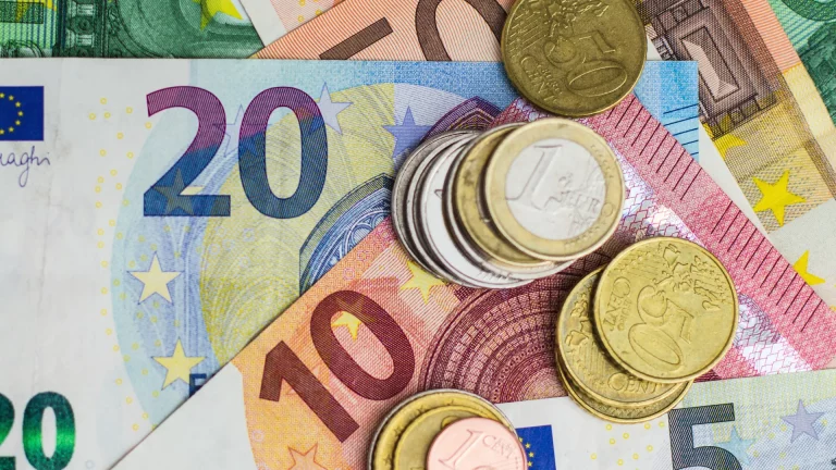 Blocked Bank Account to Increase to €11,904 from September 2024 for studies in Germany