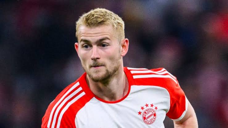 Breaking News: Manchester United Secure Major Signing of Matthijs de Ligt from FC Bayern!