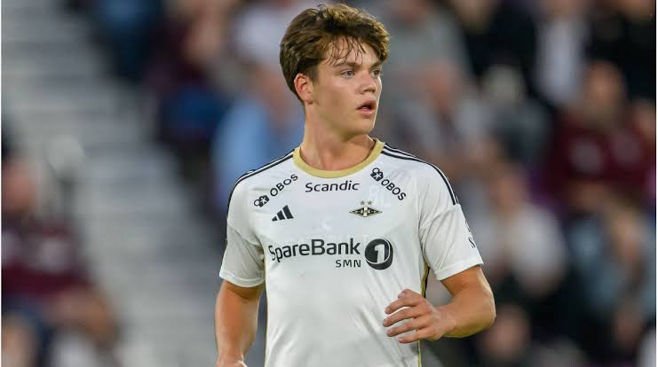 Manchester City Sign Norwegian Starlet Sverre Nypan for €15m