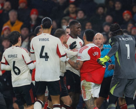 Arsenal Held to 0–0 Draw by Liverpool at the Emirates