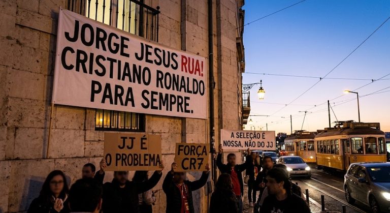 PORTUGAL IN TURMOIL: Pro-Ronaldo & Anti-Jorge Jesus Banners Plastered Across Lisbon After Squad Walkout!